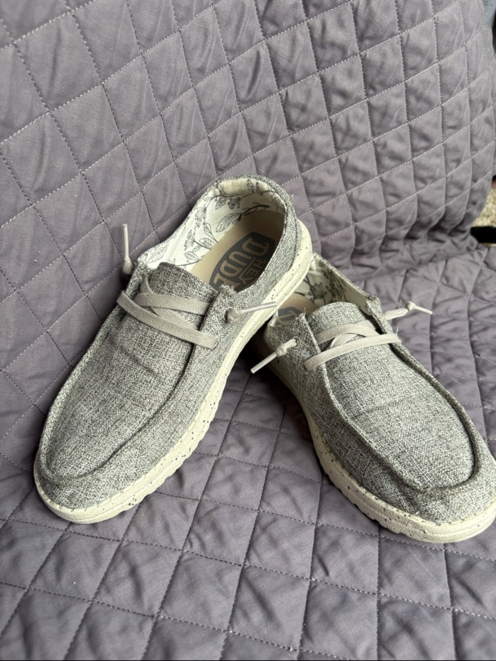Hey Dude Iron Gray Wendy Blend Linen Slip-On Loafers/Low Top Moccasin Women's 7
